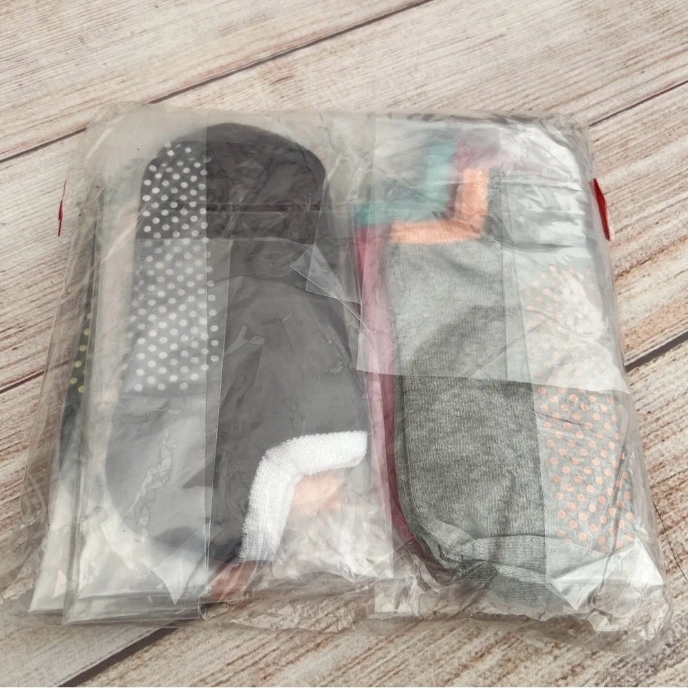 Women’s 6 pairs Anti Slip Non Skid Slipper Multicolor socks with grips One size - Picture 7 of 8